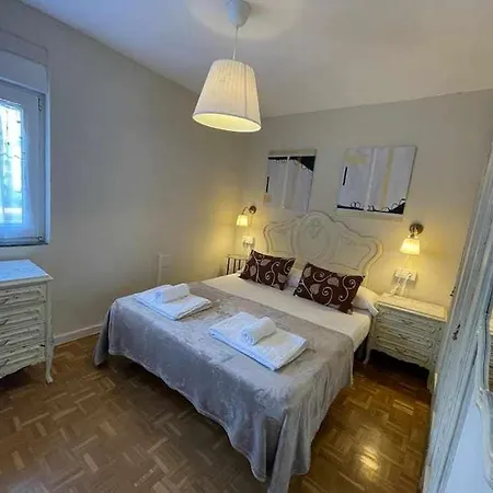 Oak Flat - Oakplaces *